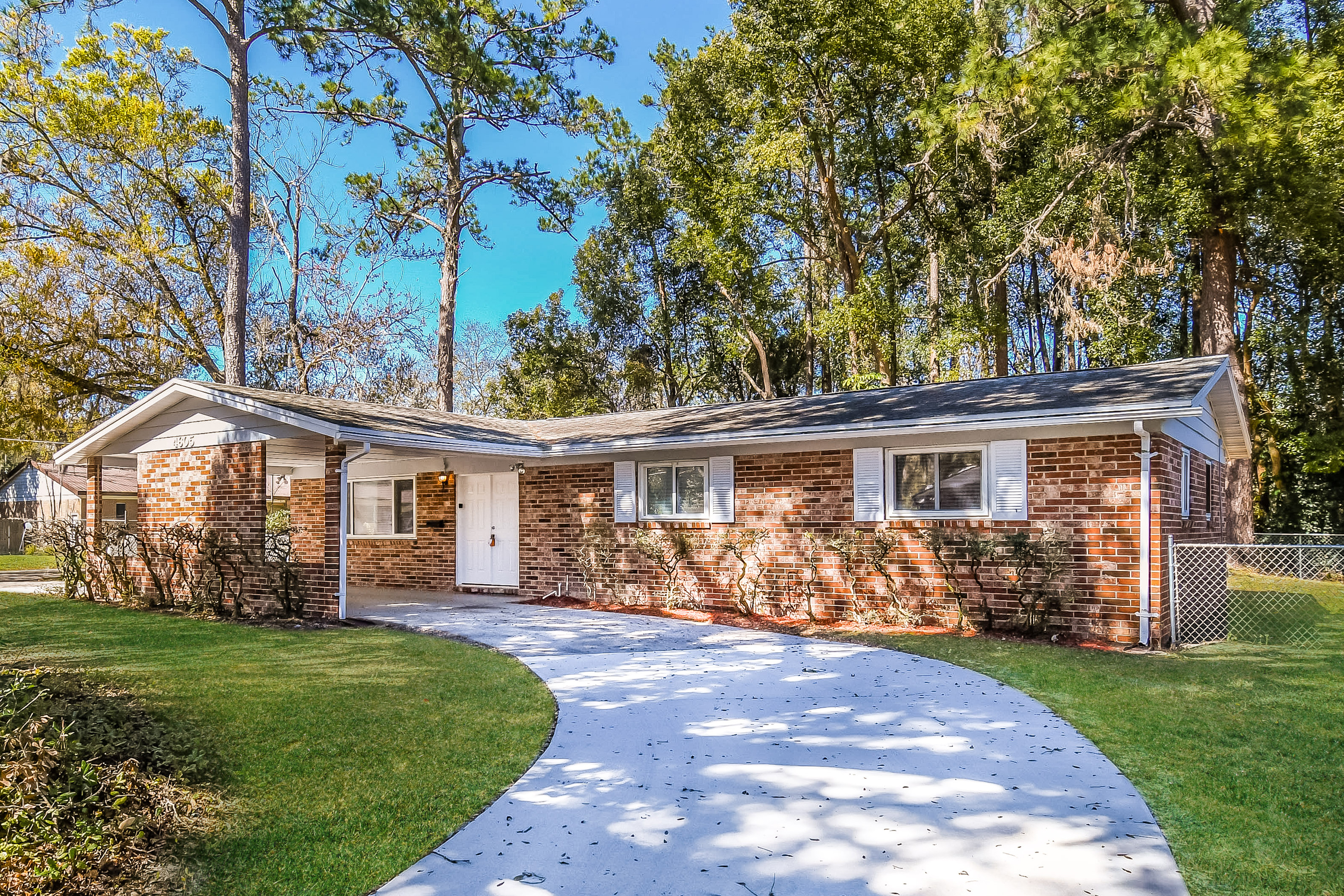 4605 Silver Ridge Dr jacksonville, FL 32207
